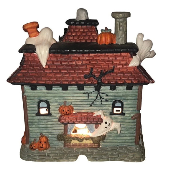 HAUNTED HOUSE Porcelain Illuminated Halloween Spooky Ghosts Pumpkins Black Cats - Picture 3 of 7